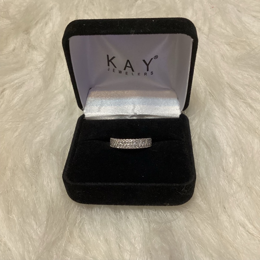 Kay Jewelers Diamond Wedding Band - Picture 4 of 6